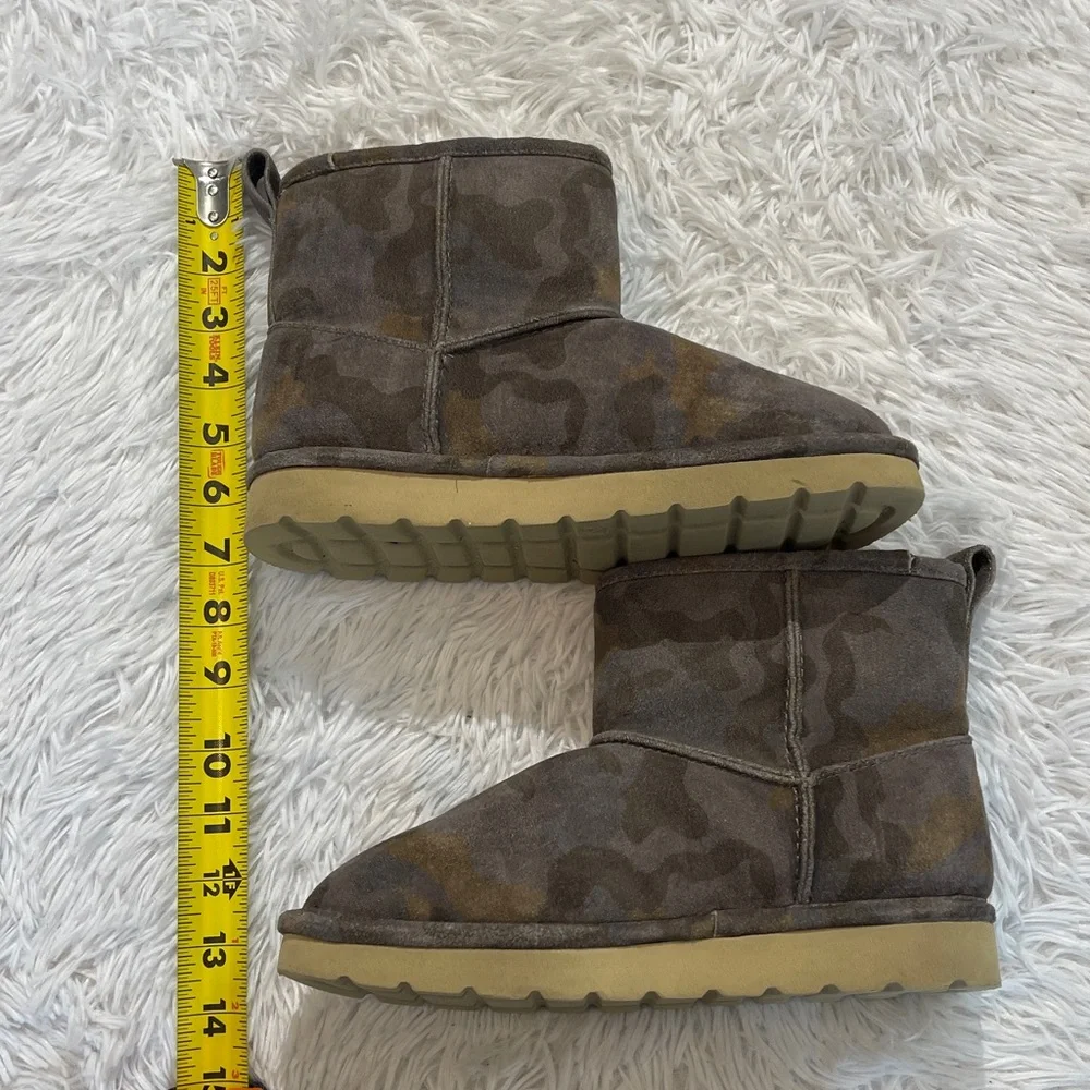 Xappeal WOMENS SIZE 6 Camouflage Boots - Brown and Tan